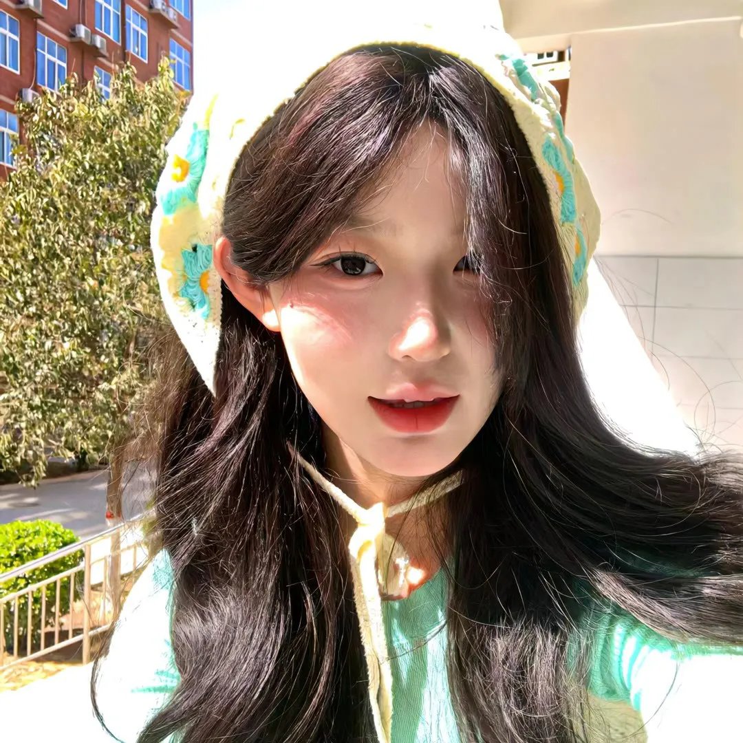 窃窃私语