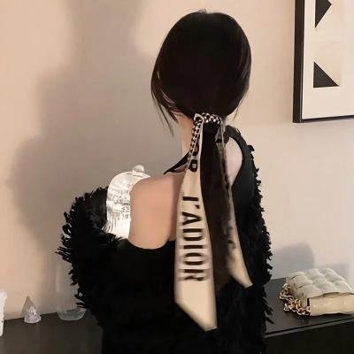 男人转化出机器人铠装